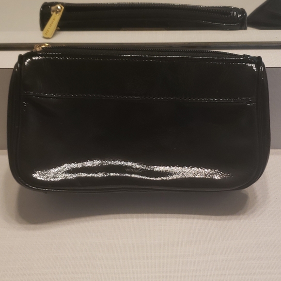 Authentic brand new Michael Kors clutch - Picture 2 of 4